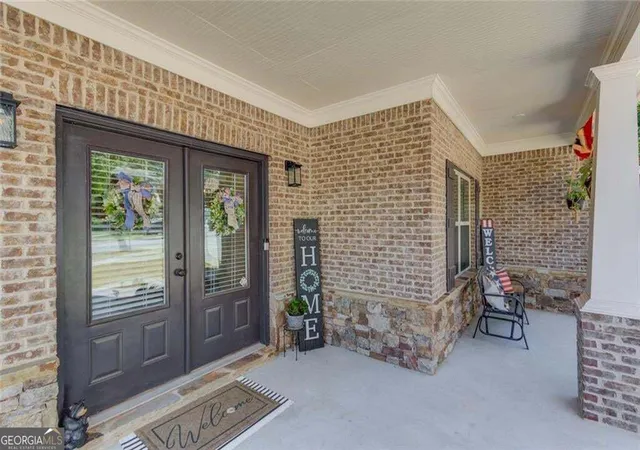 Photo 2 of Single family home for sale at 5601 Crk Dale Way, Buford, GA 30518 | MLS# 10846770 | Listing updated on 2026-10-06