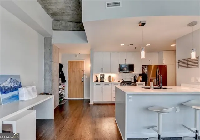 Photo 1 of Condo for sale at 923 Peachtree St Ne #1638, Atlanta, GA 30309 | MLS# 10727781 | Listing updated on 2026-10-04