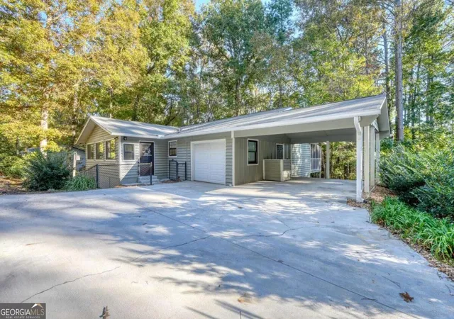 Photo 2 of Single family home for sale at 95 Mountain View Dr, Blairsville, GA 30512 | MLS# 10879276 | Listing updated on 2026-10-27