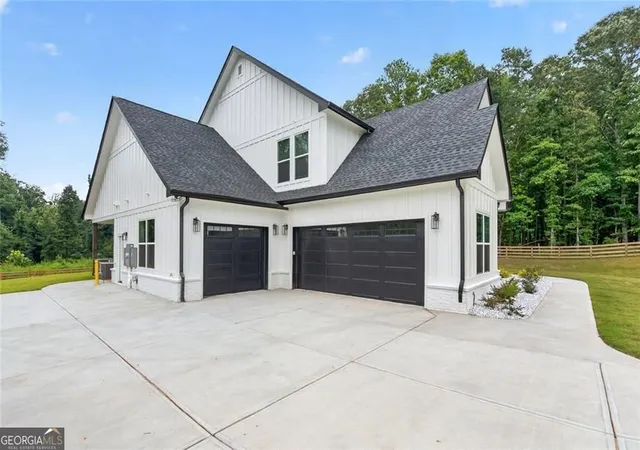 Photo 2 of Single family home for sale at 127 Tanners Brg Rd, Bethlehem, GA 30620 | MLS# 10841235 | Listing updated on 2026-09-12