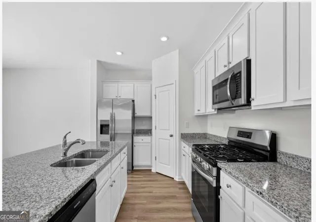 Photo 4 of Single family home for sale at 1836 Holmsey Cir SE, Conyers, GA 30094 | MLS# 10852285 | Listing updated on 2026-09-27