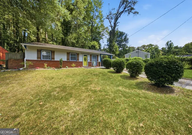 Photo 2 of Single family home for sale at 371 Santa Lucia Ter NW, Atlanta, GA 30318 | MLS# 10838881 | Listing updated on 2026-10-30