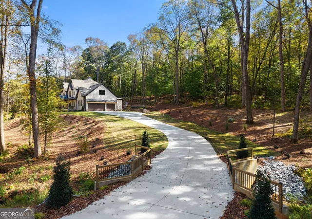 Photo 4 of Single family home for sale at 832 Walnut River Trl, Hoschton, GA 30548 | MLS# 10878808 | Listing updated on 2026-10-28