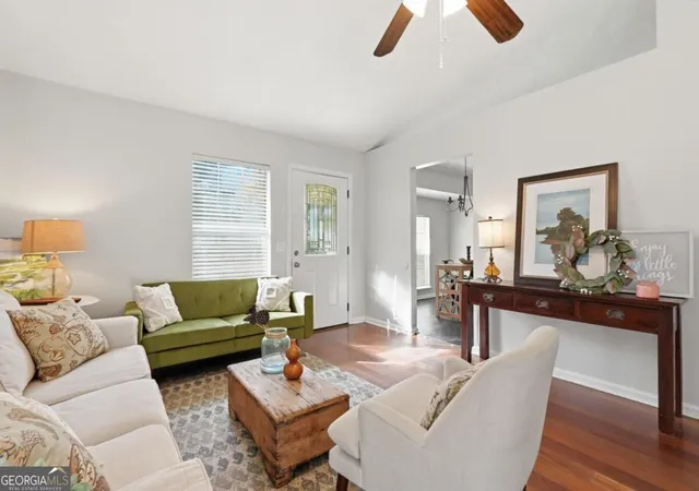 Photo 4 of Single family home for sale at 2 E White Hawthorne Dr, Savannah, GA 31419 | MLS# 10838932 | Listing updated on 2026-09-17