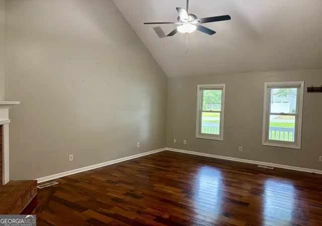 Photo 4 of Single family home for sale at 401 Windsor Ct, Macon, GA 31216 | MLS# 10843459 | Listing updated on 2026-10-24