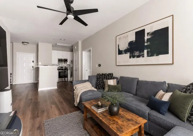 Photo 3 of Condo for sale at 821 Ralph Mcgill Blvd Ne #3110, Atlanta, GA 30306 | MLS# 10839543 | Listing updated on 2026-10-08