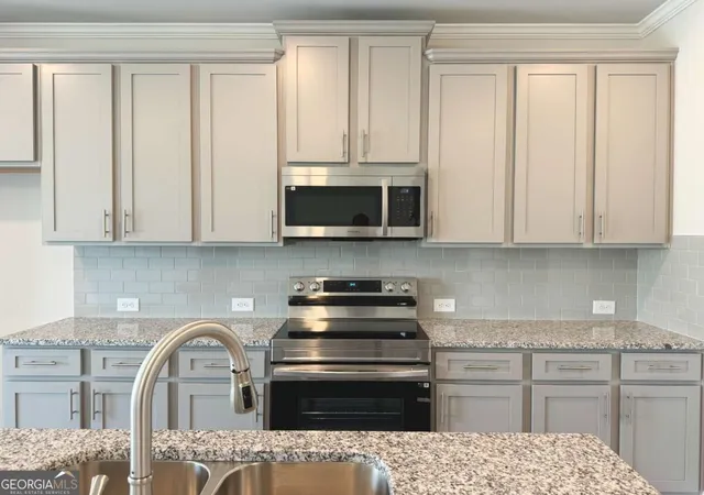 Photo 3 of Townhouse for sale at 4003 Streamlet Way #159, Gainesville, GA 30506 | MLS# 10837324 | Listing updated on 2026-09-15