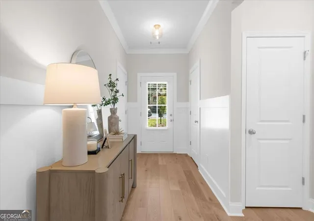 Photo 3 of Single family home for sale at 5553 Keswick Dr, Flowery Branch, GA 30542 | MLS# 10841923 | Listing updated on 2026-09-23