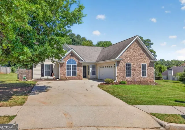 Photo 2 of Single family home for sale at 3526 Wimberly Cvs Tr, Dacula, GA 30019 | MLS# 10844321 | Listing updated on 2026-09-19