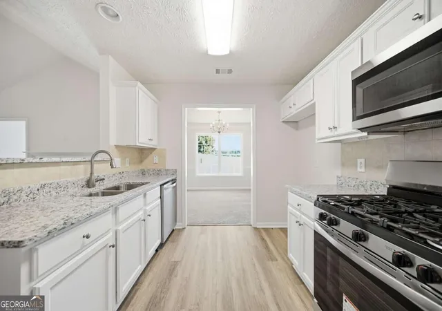 Photo 1 of Single family home for sale at 621 Majesty Xing, Winder, GA 30680 | MLS# 10851612 | Listing updated on 2026-10-30