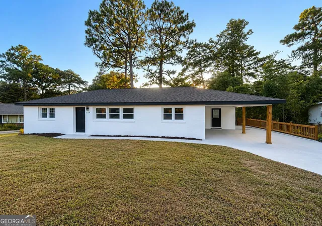 Photo 2 of Sale Pending at 519 N Briarcliff Rd, Warner Robins, GA 31088 | MLS# 10838305 | Listing updated on 2026-09-24