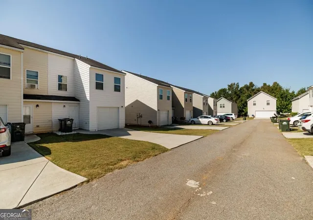Photo 2 of Single family home for sale at 304 Samuel Clemens Way, Athens, GA 30607 | MLS# 10848140 | Listing updated on 2026-10-22