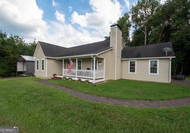 Photo 3 of Single family home for sale at 971 Bo Bo Banks Rd, Grantville, GA 30220 | MLS# 10835556 | Listing updated on 2026-09-28