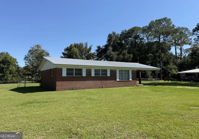 Photo 1 of Single family home for sale at 2108 Mayfair Pl, Waycross, GA 31501 | MLS# 10872700 | Listing updated on 2026-10-28