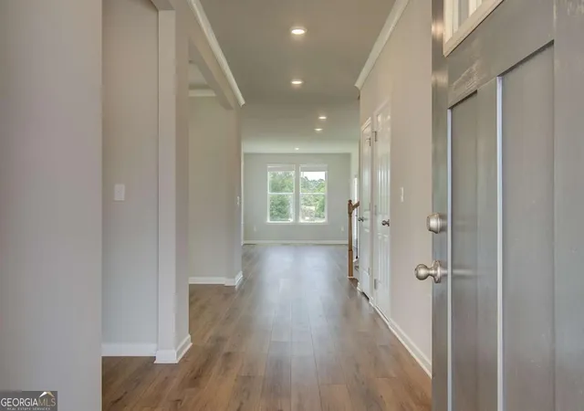 Photo 3 of Single family home for sale at 301 Arnewood Cir, Mcdonough, GA 30253 | MLS# 10838367 | Listing updated on 2026-09-17