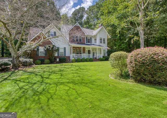 Photo 2 of Sale Pending at 1012 Sterling Pt, Peachtree City, GA 30269 | MLS# 10838335 | Listing updated on 2026-09-07
