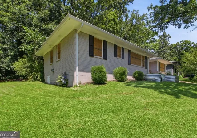 Photo 1 of Single family home for sale at 1763 Meadowglades Dr, Decatur, GA 30035 | MLS# 10840721 | Listing updated on 2026-09-23