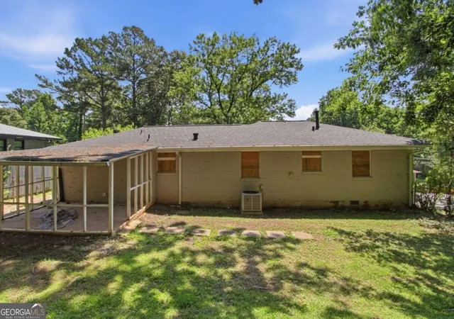 Photo 3 of Single family home for sale at 1763 Meadowglades Dr, Decatur, GA 30035 | MLS# 10840721 | Listing updated on 2026-09-23