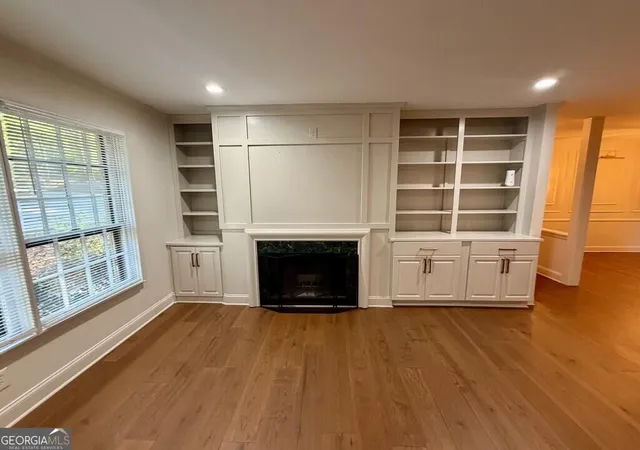 Photo 3 of Condo for sale at 8 Cantey Pl Nw, Atlanta, GA 30327 | MLS# 10845236 | Listing updated on 2026-09-27