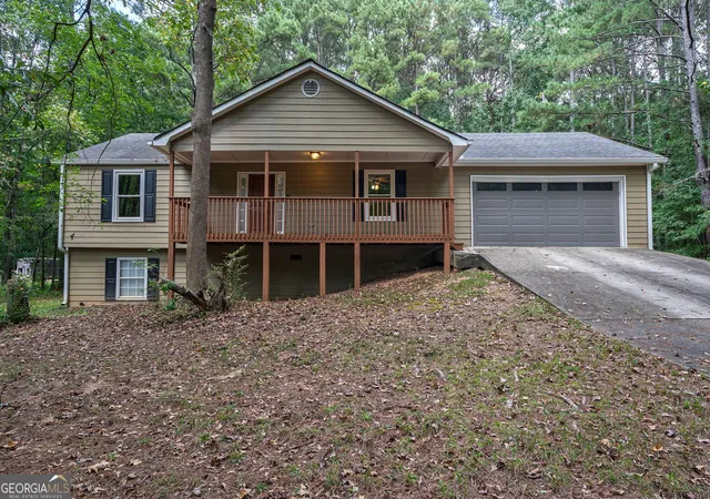 Single family home for sale at 233 Buckhorn Dr, Winder, GA 30680 | MLS# 10850105