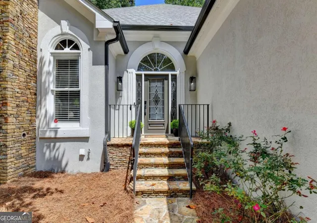 Photo 3 of Single family home for sale at 4860 Haydens Walk Dr, Johns Creek, GA 30022 | MLS# 10838218 | Listing updated on 2026-09-11