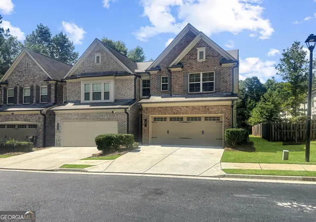 Townhouse for sale at 30 Holdings Dr, Lawrenceville, GA 30044 | MLS# 10851492