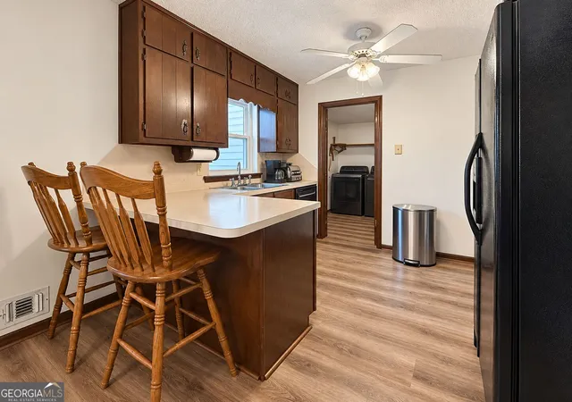 Photo 4 of Single family home for sale at 4952 Rilla Rd, Gainesville, GA 30506 | MLS# 10872091 | Listing updated on 2026-10-27