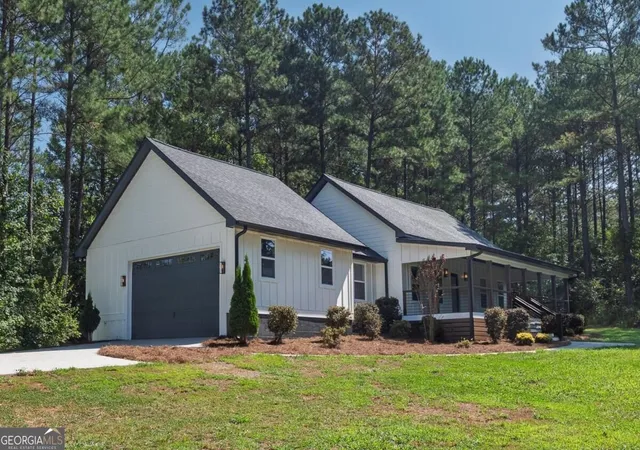 Photo 4 of Single family home for sale at 1344 Puckett Rd, Waleska, GA 30183 | MLS# 10841080 | Listing updated on 2026-09-20