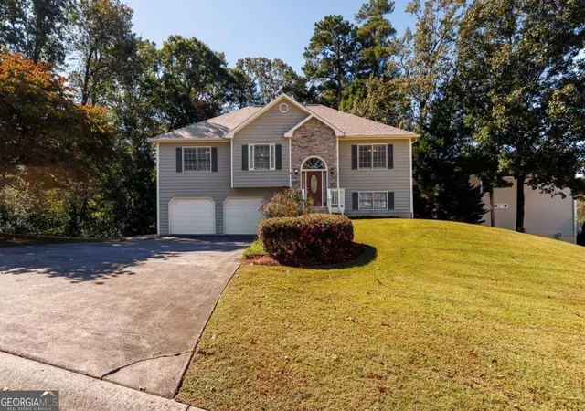 Photo 1 of Single family home for sale at 1034 Queensbury Run, Acworth, GA 30102 | MLS# 10871766 | Listing updated on 2026-10-27