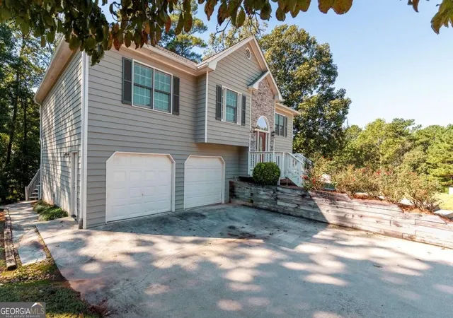 Photo 3 of Single family home for sale at 1034 Queensbury Run, Acworth, GA 30102 | MLS# 10871766 | Listing updated on 2026-10-27