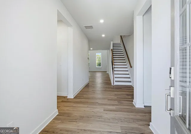 Photo 3 of Single family home for sale at 6715 Settingdown Creek Dr, Dawsonville, GA 30534 | MLS# 10821152 | Listing updated on 2026-10-04