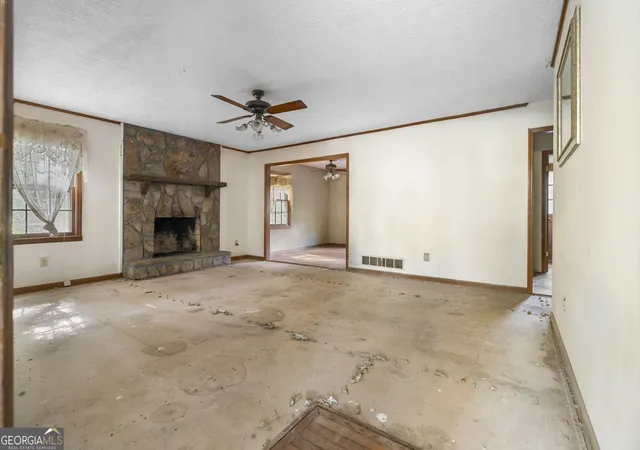 Photo 4 of Single family home for sale at 229 Holly Crk Way, Woodstock, GA 30188 | MLS# 10844626 | Listing updated on 2026-09-11
