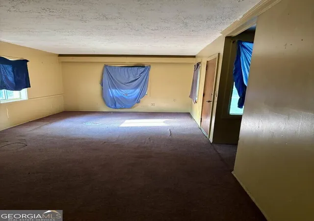Photo 3 of Single family home for sale at 3019 Melrose Dr, Columbus, GA 31906 | MLS# 10851084 | Listing updated on 2026-10-06