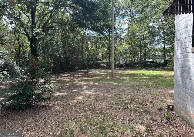 Photo 3 of Single family home for sale at 402 Atlanta St, Barnesville, GA 30204 | MLS# 10853434 | Listing updated on 2026-10-09