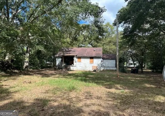Photo 4 of Single family home for sale at 402 Atlanta St, Barnesville, GA 30204 | MLS# 10853434 | Listing updated on 2026-10-09