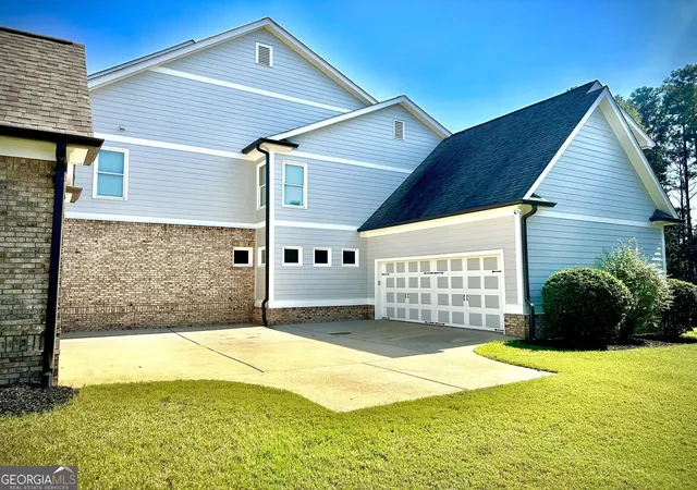 Photo 2 of Single family home for sale at 143 Rose Hall Ln, Dallas, GA 30132 | MLS# 10851256 | Listing updated on 2026-10-07