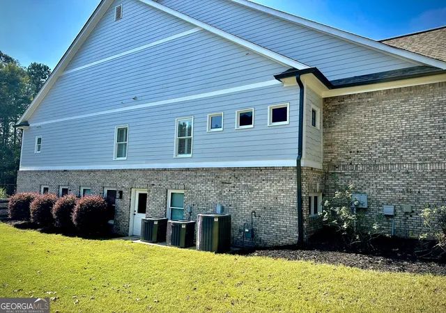 Photo 3 of Single family home for sale at 143 Rose Hall Ln, Dallas, GA 30132 | MLS# 10851256 | Listing updated on 2026-10-07