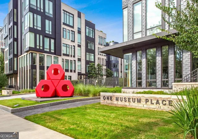 Photo 1 of Condo for sale at 1301 Peachtree St Ne #4L, Atlanta, GA 30309 | MLS# 10843803 | Listing updated on 2026-09-11