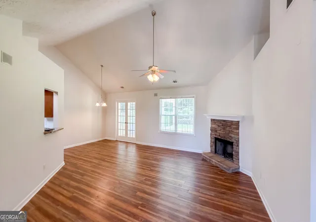 Photo 3 of Single family home for sale at 567 Deadwood Trl, Locust Grove, GA 30248 | MLS# 10832280 | Listing updated on 2026-10-03