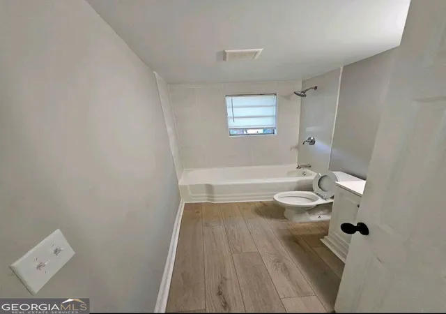Listing Photo 4 - Condo for sale in building located at 715 Woodward Ave, Macon, GA 31204