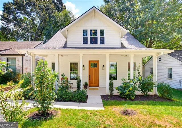 Photo 1 of Single family home for sale at 796 Beechwood Ave Sw, Atlanta, GA 30310 | MLS# 10844043 | Listing updated on 2026-09-25