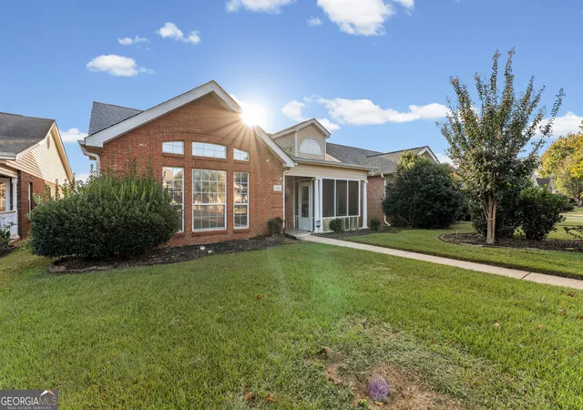 Photo 2 of Single family home for sale at 126 Williamstown Dr, Warner Robins, GA 31093 | MLS# 10880554 | Listing updated on 2026-10-28