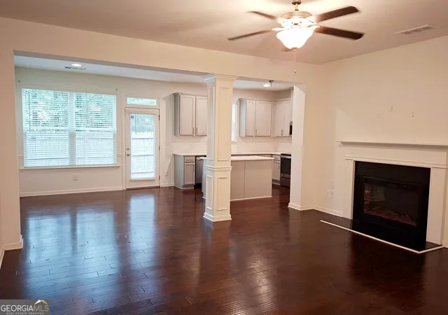 Photo 3 of Townhouse for sale at 4402 Newfangle Rd, Stone Mountain, GA 30083 | MLS# 10839928 | Listing updated on 2026-09-26