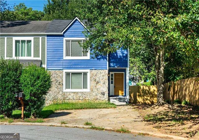Photo 2 of Townhouse for sale at 1161 Ridgecrest Ln Se, Smyrna, GA 30080 | MLS# 10851315 | Listing updated on 2026-10-07