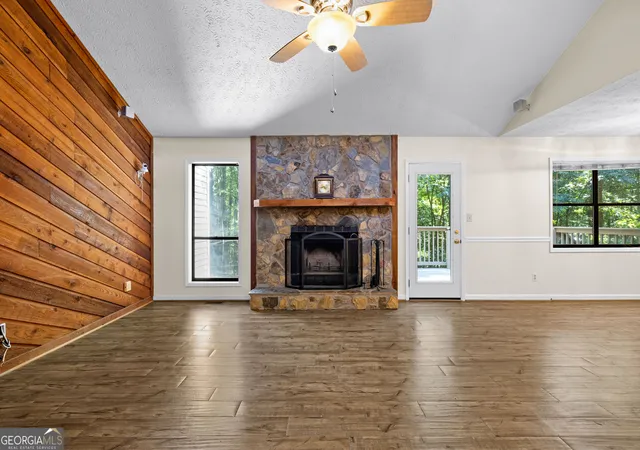 Photo 3 of Single family home for sale at 165 Felton Ct, Fayetteville, GA 30214 | MLS# 10784152 | Listing updated on 2026-09-19