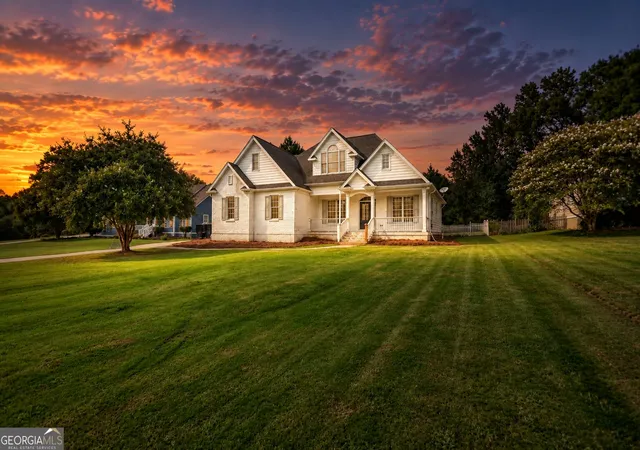 Photo 1 of Single family home for sale at 1201 Westminster Wy, Madison, GA 30650 | MLS# 10836124 | Listing updated on 2026-10-03