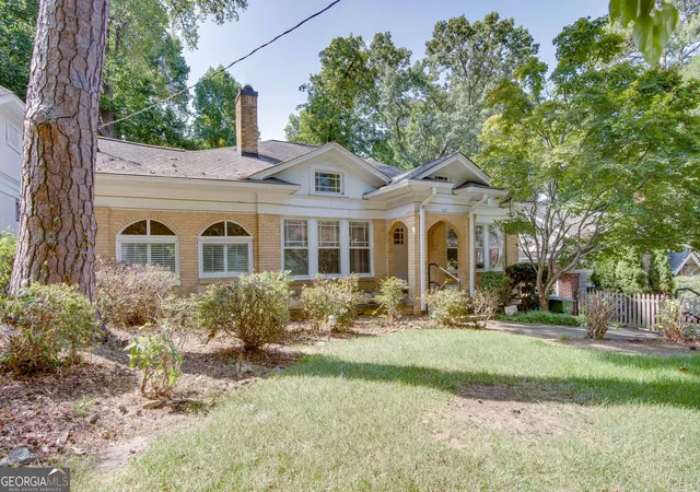 Photo 2 of Single family home for sale at 727 Yorkshire Rd Ne, Atlanta, GA 30306 | MLS# 10843642 | Listing updated on 2026-09-10