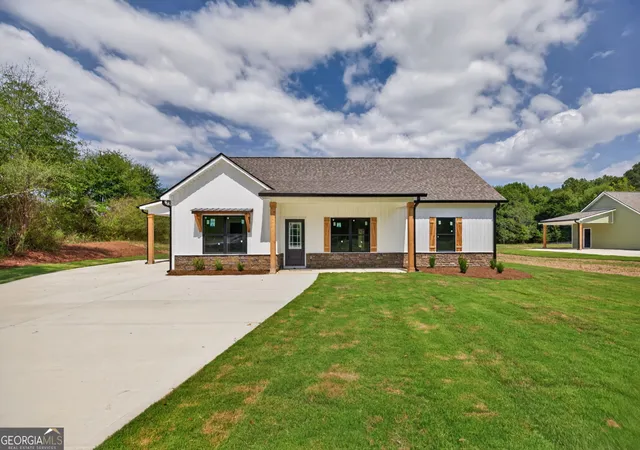 Photo 3 of Sale Pending at 65 Wieuca Way, Cedartown, GA 30125 | MLS# 10848655 | Listing updated on 2026-10-16