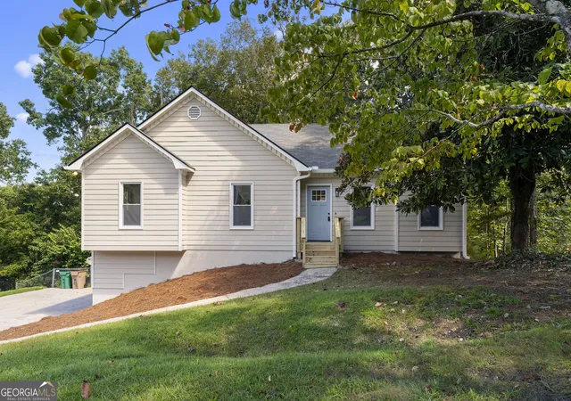 Photo 1 of Single family home for sale at 182 Shallow Ridge Ln Ne, Kennesaw, GA 30144 | MLS# 10844552 | Listing updated on 2026-09-11
