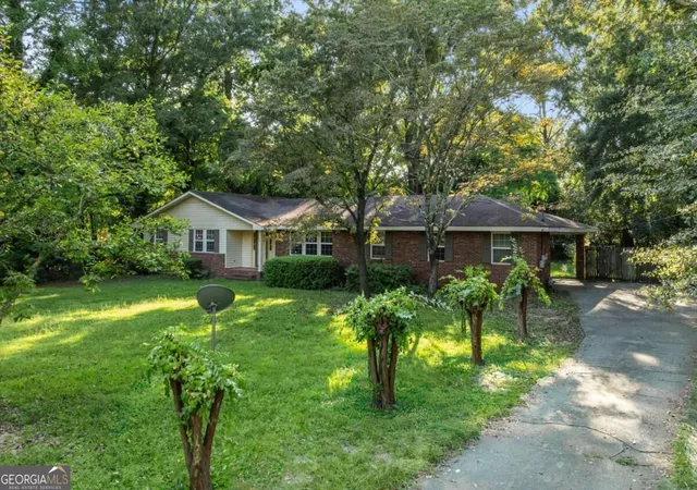 Photo 3 of Single family home for sale at 607 Hardeman Ave, Fort Valley, GA 31030 | MLS# 10853242 | Listing updated on 2026-09-25